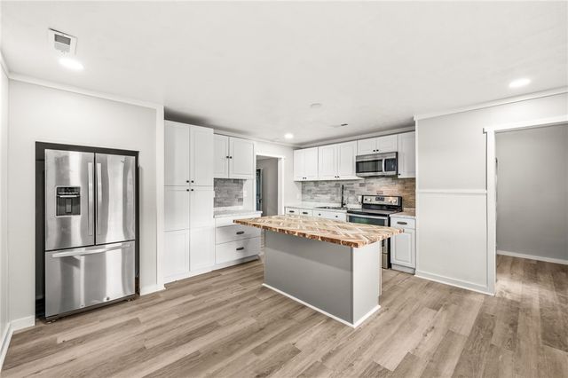 3576 Shawnee Trail, Jamestown Vlg, OH 45335