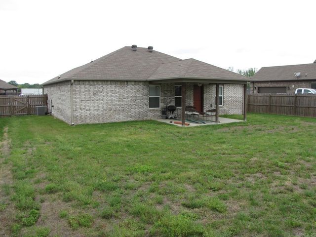 6800 Ridgemist Lane, North Little Rock, AR 72117