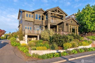 3310 59th Avenue SW #A, Seattle, WA 98116