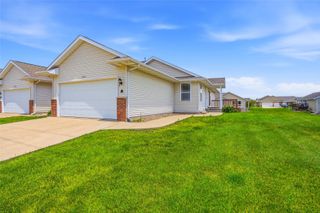 2965 Samuel Ct SW A, Cedar Rapids, IA 52404