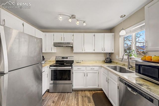 1230 Bayberry Drive, Colorado Springs, CO 80916