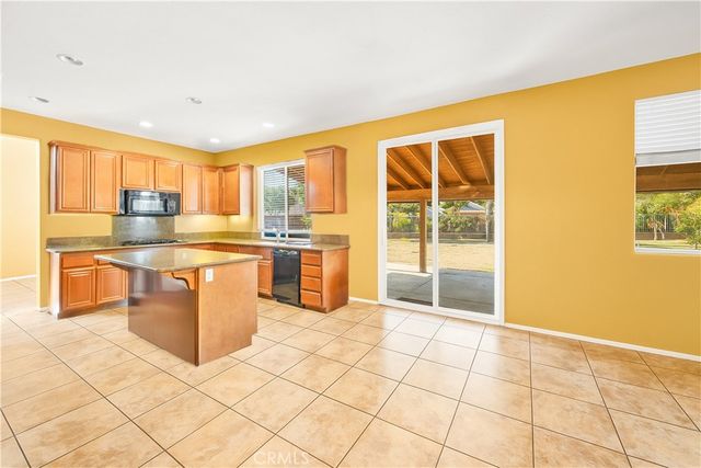 1721 Caseros, San Jacinto, CA 92582