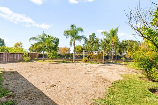 1721 Caseros, San Jacinto, CA 92582