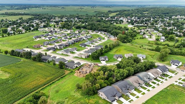 1735 Parkland Dr, Ely, IA 52227