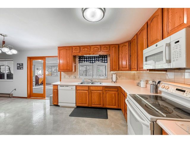 2140 Sherman St, Longmont, CO 80501