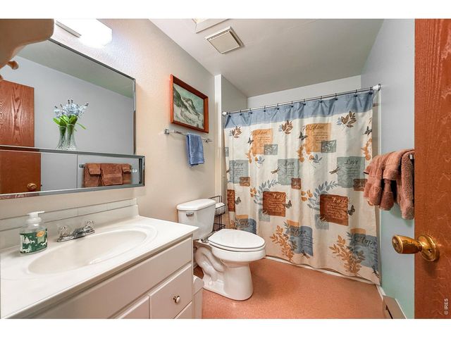 2140 Sherman St, Longmont, CO 80501