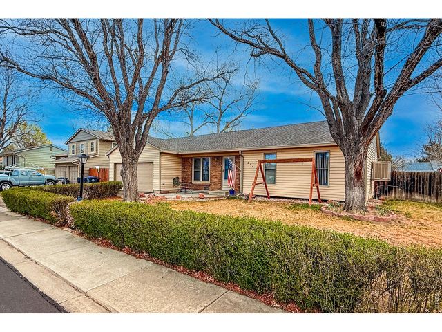 2140 Sherman St, Longmont, CO 80501