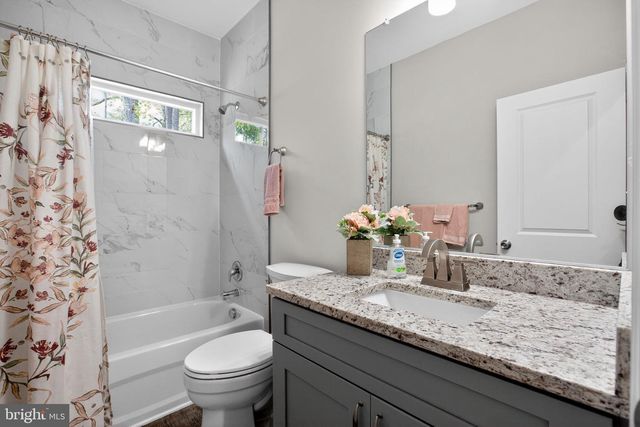 497 CIRCLE LN, Colonial Beach, VA 22443
