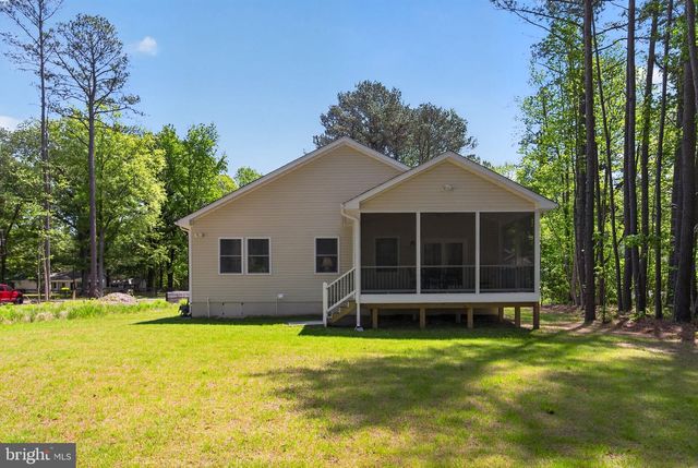 497 CIRCLE LN, Colonial Beach, VA 22443
