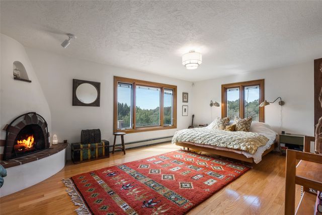 1396 Hyde Park Road, Santa Fe, NM 87501