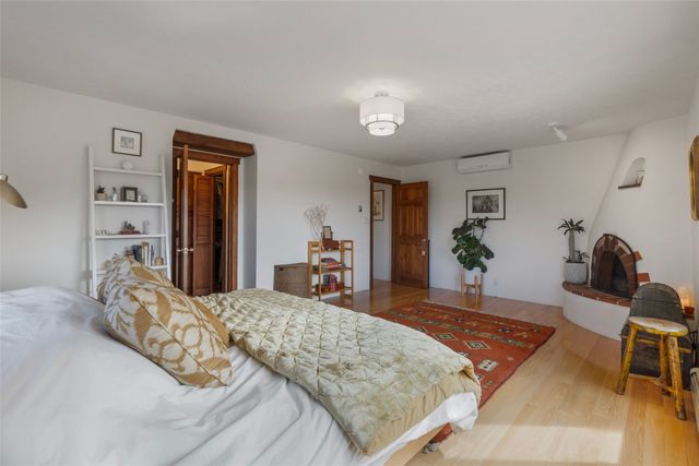 1396 Hyde Park Road, Santa Fe, NM 87501