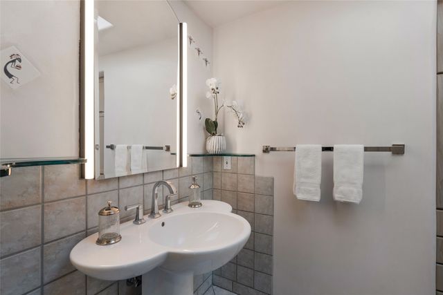 1396 Hyde Park Road, Santa Fe, NM 87501