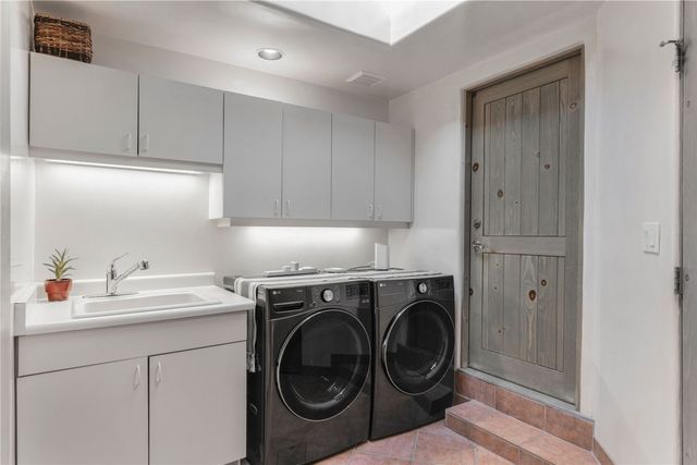 1396 Hyde Park Road, Santa Fe, NM 87501