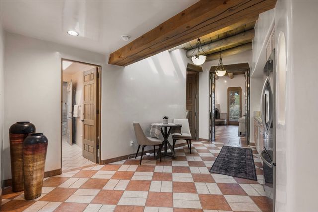 1396 Hyde Park Road, Santa Fe, NM 87501