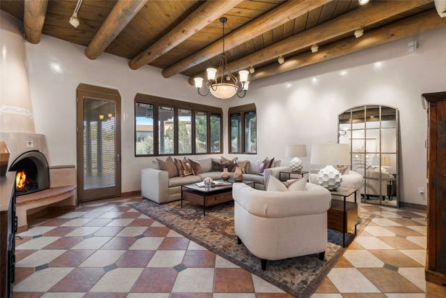 1396 Hyde Park Road, Santa Fe, NM 87501