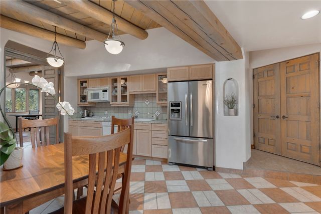 1396 Hyde Park Road, Santa Fe, NM 87501