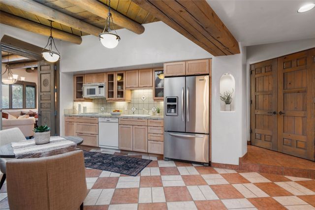 1396 Hyde Park Road, Santa Fe, NM 87501