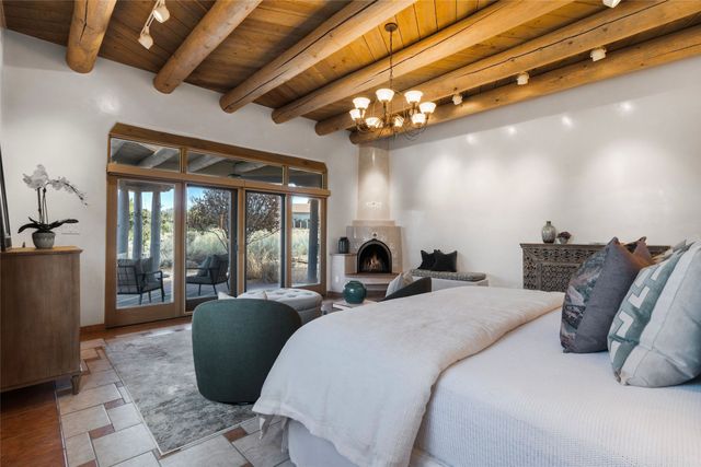 1396 Hyde Park Road, Santa Fe, NM 87501