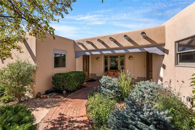 1396 Hyde Park Road, Santa Fe, NM 87501