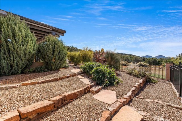 1396 Hyde Park Road, Santa Fe, NM 87501