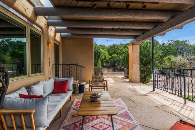 1396 Hyde Park Road, Santa Fe, NM 87501