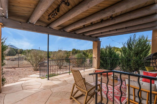 1396 Hyde Park Road, Santa Fe, NM 87501