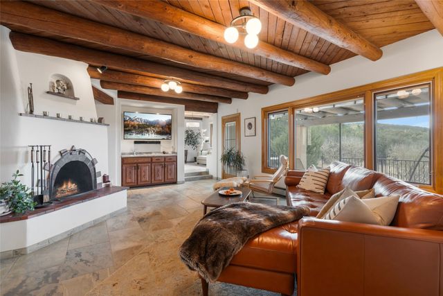 1396 Hyde Park Road, Santa Fe, NM 87501