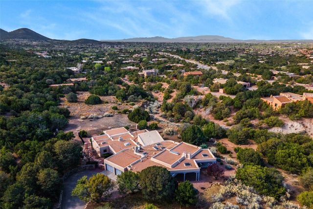 1396 Hyde Park Road, Santa Fe, NM 87501