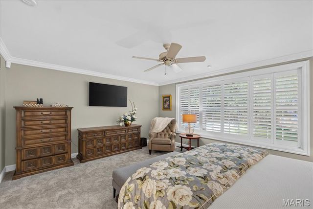 18 S McKnight Road, St Louis, MO 63124