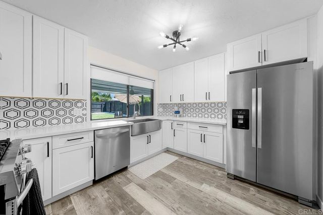 9770 Abbeywood Rd, Santee, CA 92071
