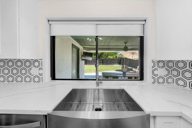 9770 Abbeywood Rd, Santee, CA 92071