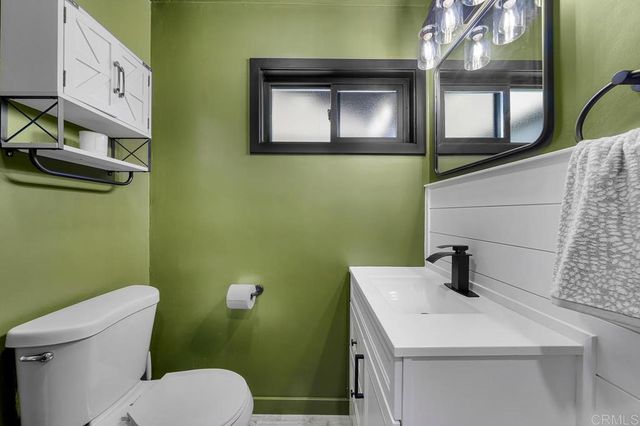 9770 Abbeywood Rd, Santee, CA 92071