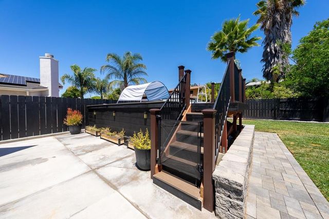 9770 Abbeywood Rd, Santee, CA 92071