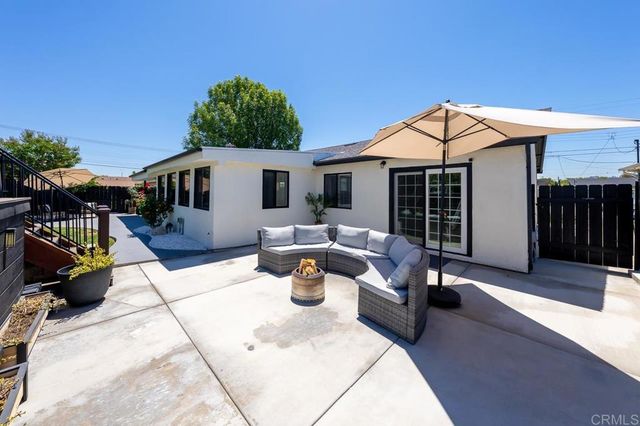 9770 Abbeywood Rd, Santee, CA 92071