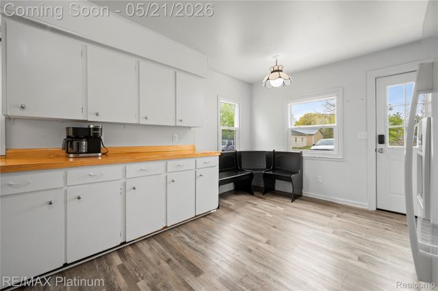 6116 Lapeer Road, Burton, MI 48509