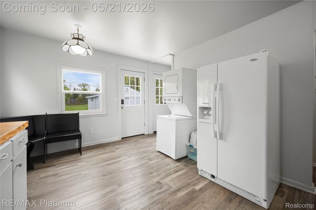 6116 Lapeer Road, Burton, MI 48509