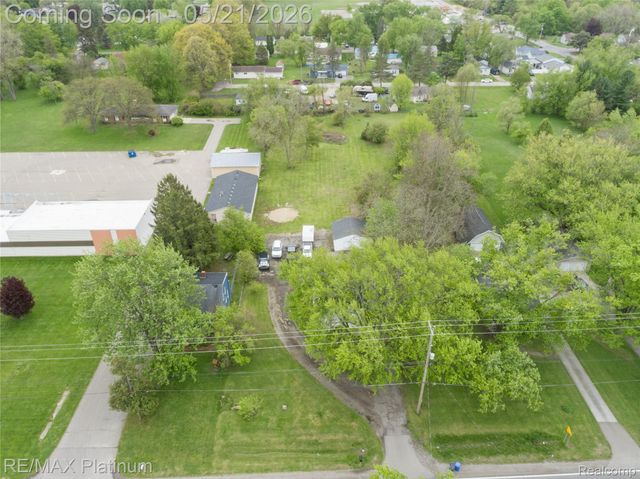 6116 Lapeer Road, Burton, MI 48509