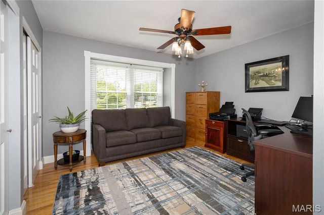 2012 Autumn Wood Drive, St Charles, MO 63303