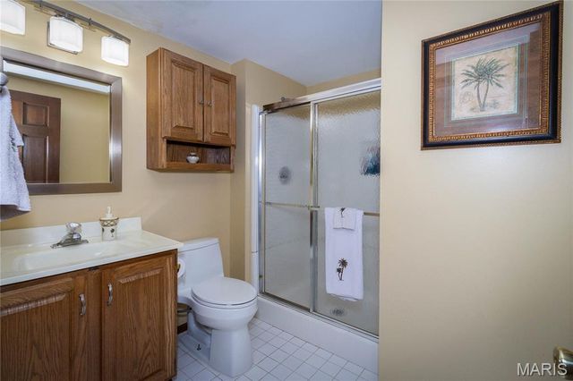 2012 Autumn Wood Drive, St Charles, MO 63303