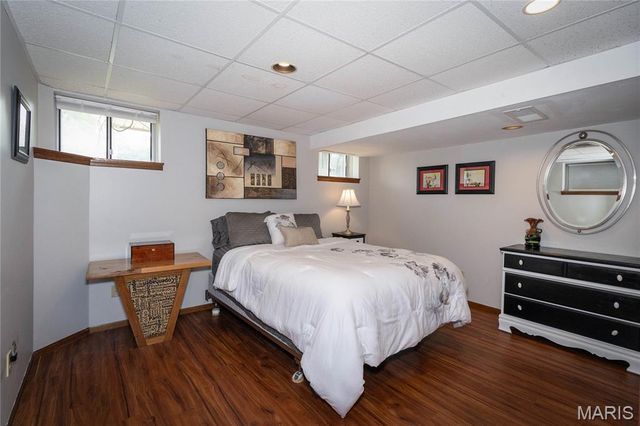 2012 Autumn Wood Drive, St Charles, MO 63303