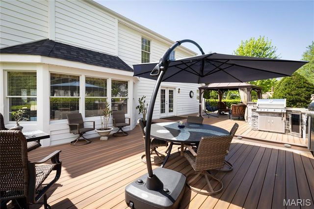 2012 Autumn Wood Drive, St Charles, MO 63303