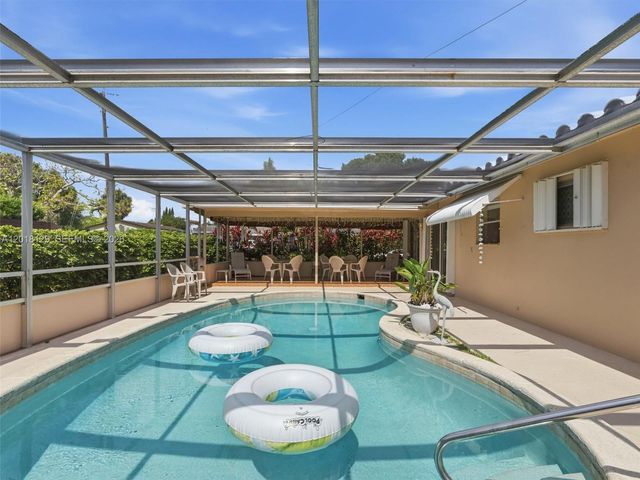 3222 Wilson St, Hollywood, FL 33021