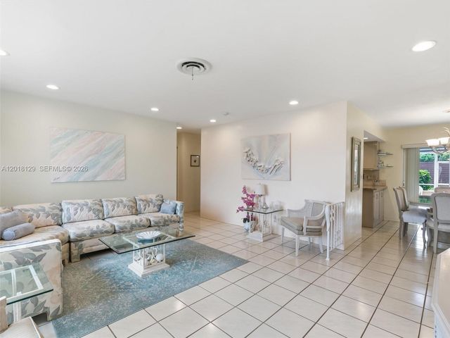 3222 Wilson St, Hollywood, FL 33021