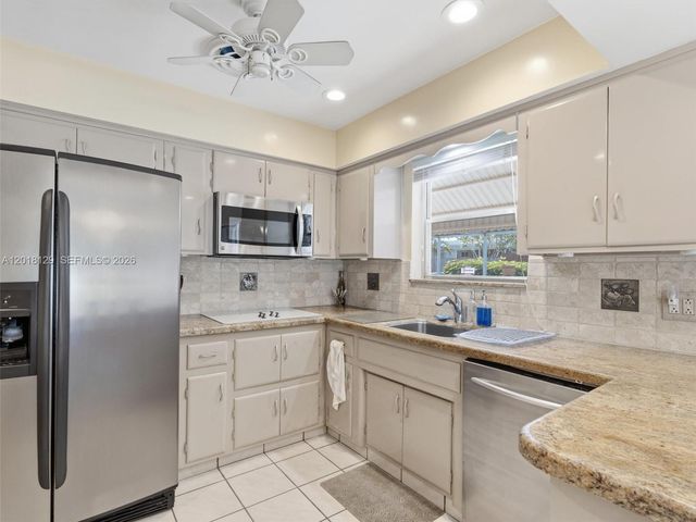 3222 Wilson St, Hollywood, FL 33021