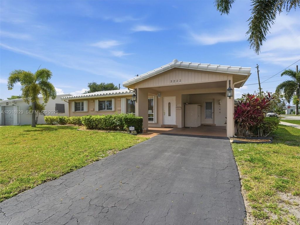 3222 Wilson St, Hollywood, FL 33021