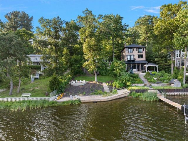 6365 Waters Edge Lane, Saugatuck, MI 49453