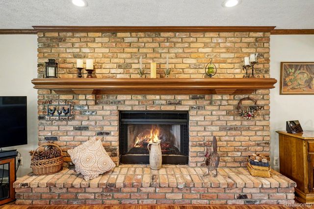 6419 Almond Lane, Independence Charter Township, MI 48346
