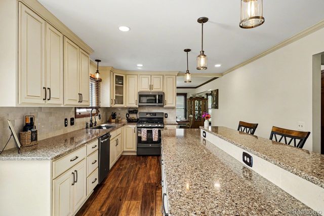 6419 Almond Lane, Independence Charter Township, MI 48346