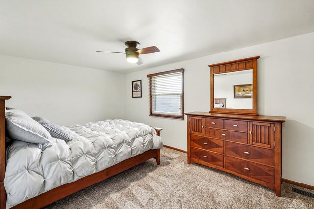 6419 Almond Lane, Independence Charter Township, MI 48346