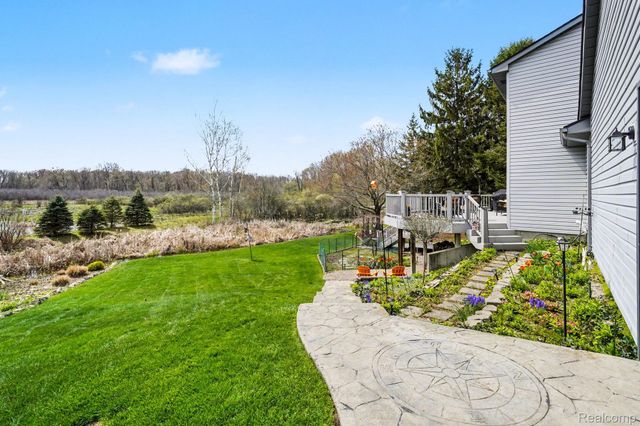 6419 Almond Lane, Independence Charter Township, MI 48346